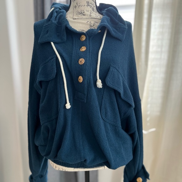 Free People Tops - Free People Beach Women's Navy Blue oversized Henley sweatshirt pullover